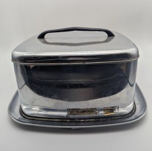 Vintage lincoln Beautyware Chrome Cake Carrier MCM Side Latches